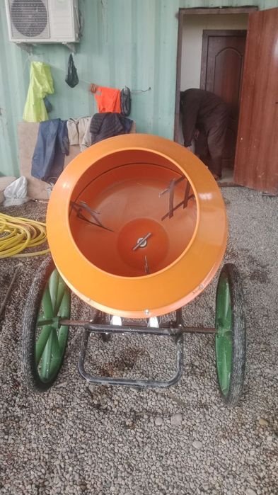 Meshalka beton qoradigan 350talik kattasidan