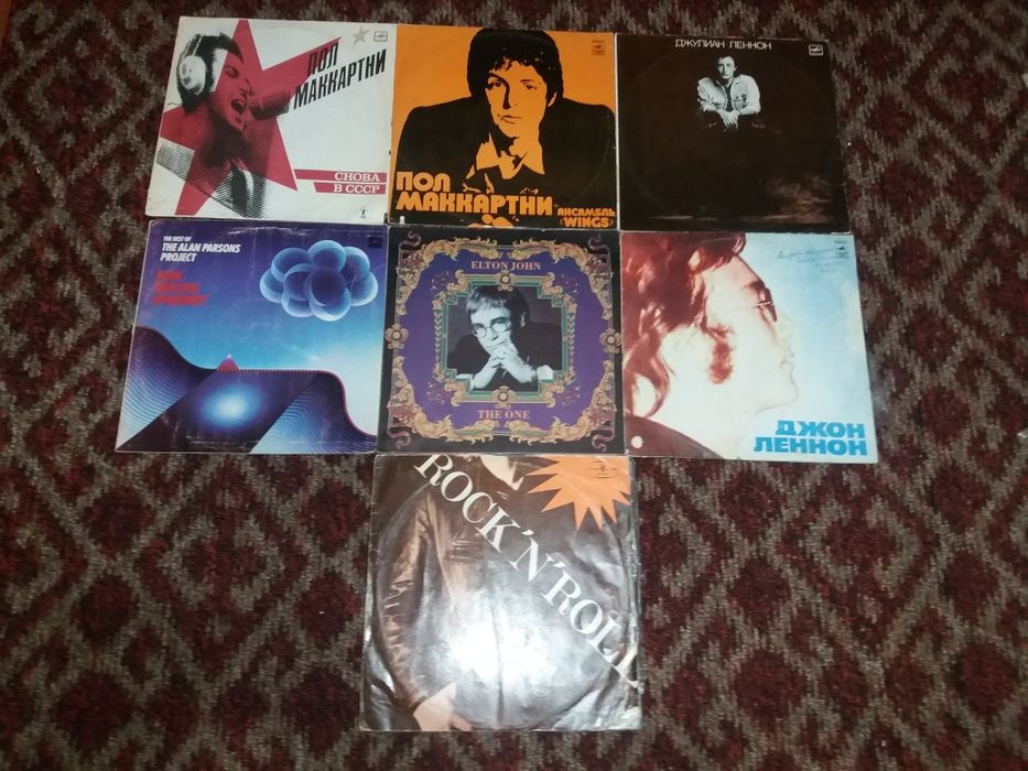 Пластинки рок групп Смотрите на польный экран 3фото Читайте описании