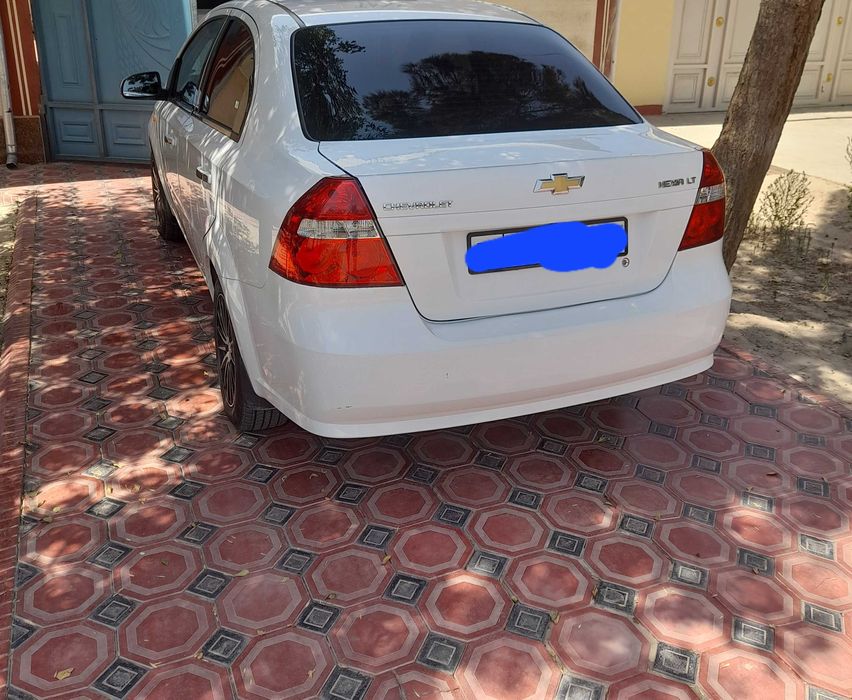 Nexia r 3 avtomobil