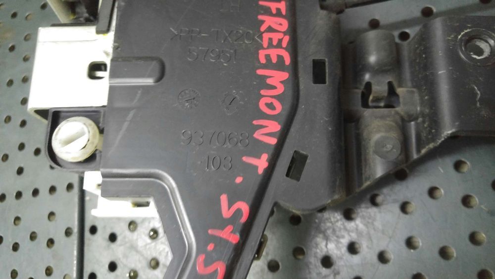 Broasca usa stanga spate fiat freemont 345 937068