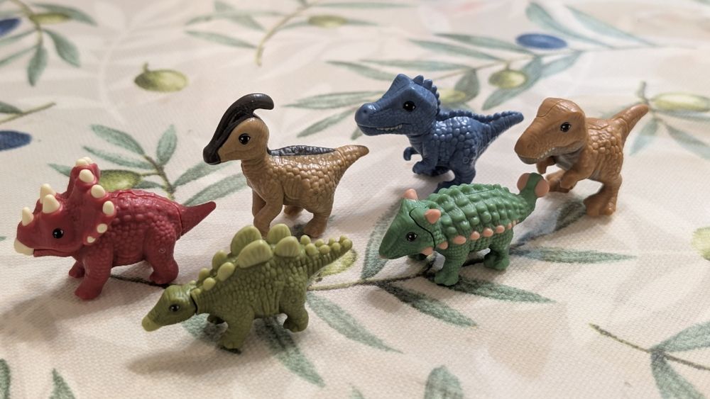 Киндер Динозавры