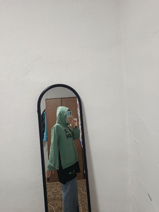 Продам толстовку бирюзовую!!!