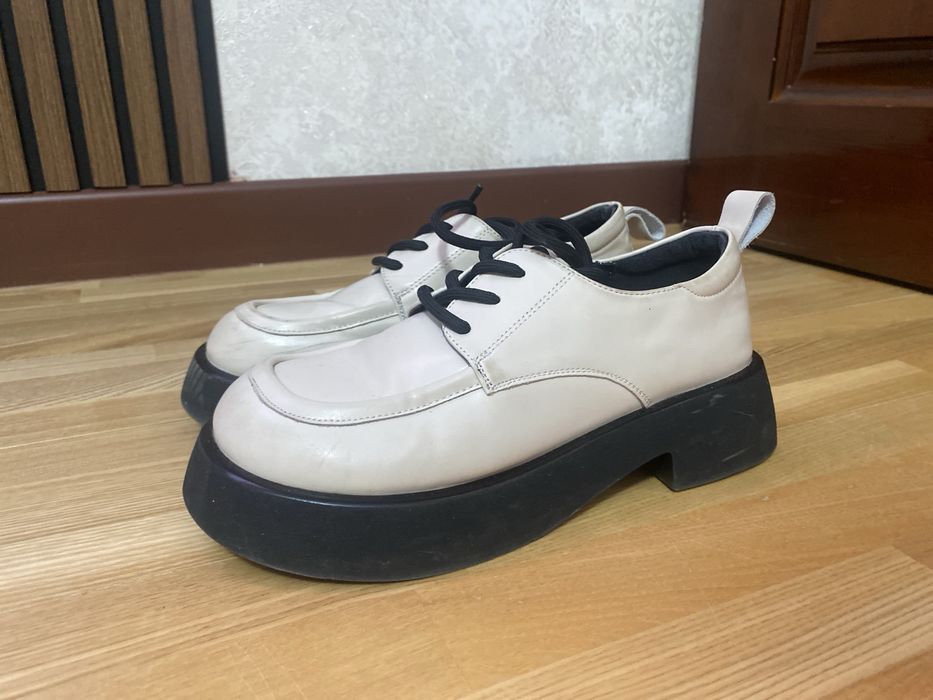 Продам лофферы доя девушек