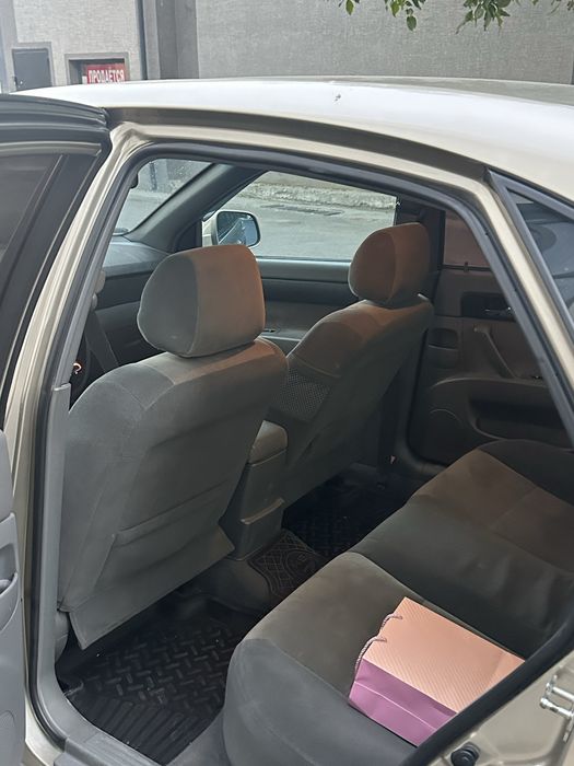 Продам Chevrolet Gentra, 2015, M/T, Safari.