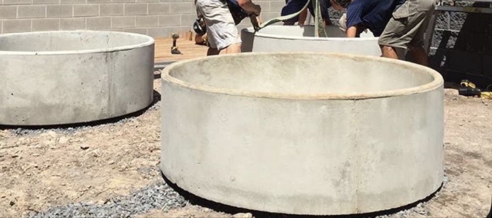 REZERVOR/BAZIN DE APA din beton armat DN 2 m x 500 H = 1600 litri