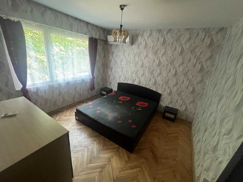 Дава се под наем Тристаен апартамент в Варна, Левски - 80 кв.м за 510 € - Снимка #2
