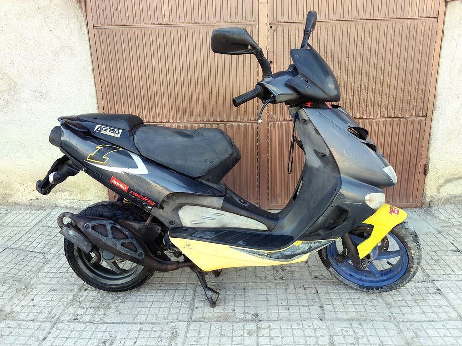 На Части Aprilia SR50