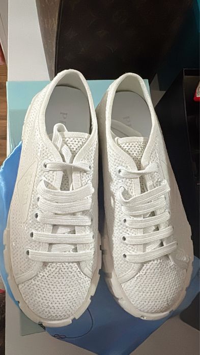 Prada 38 размер новые ( не подошел размер )