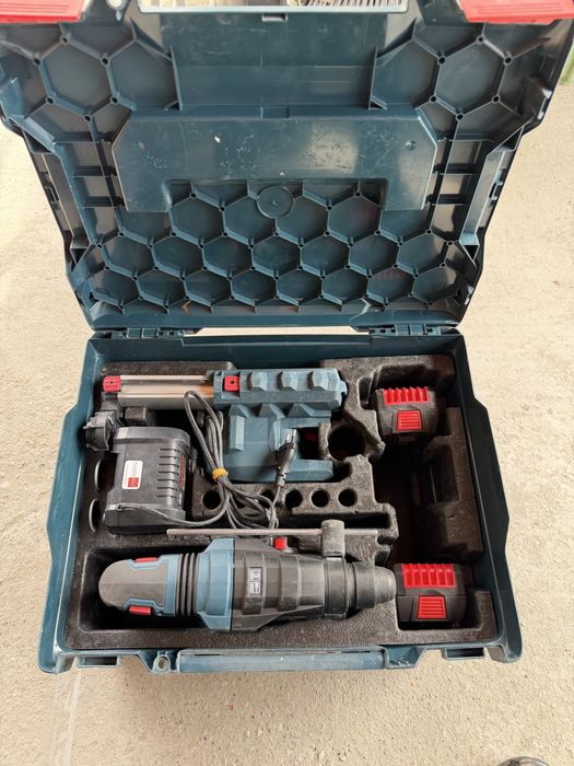 Bosch  GBH 18V-22 перфоратор 2025г.