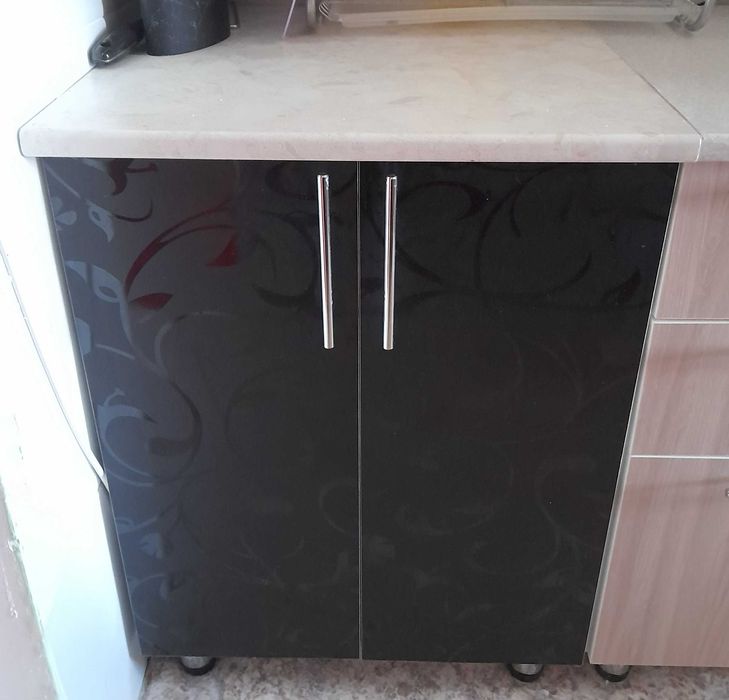 Продам кухонные шкафы