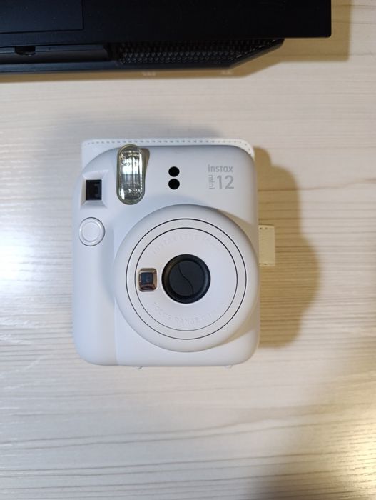 Фотоаппарат Instax mini 12
