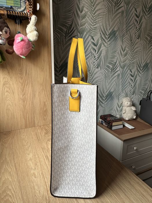 продам сумку Michael Kors оригинал