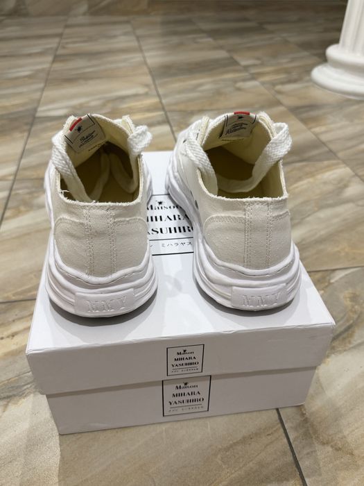 Maison Mihara Yasuhiro white