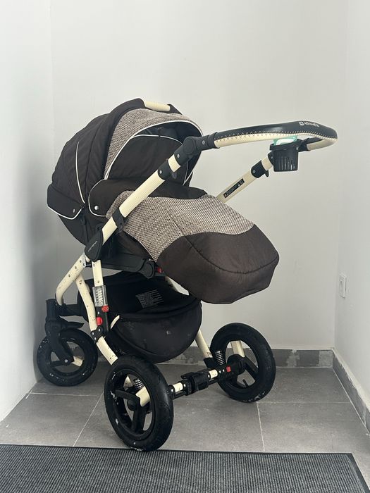 Продам Коляску Adamex 3 в 1