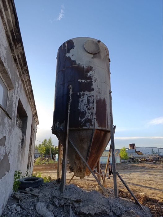 Бочка под цемент ,силос 35-40 тонн