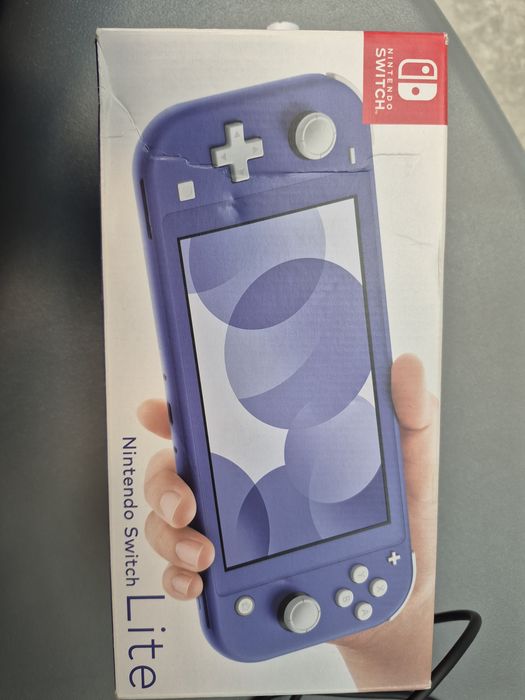 Nintendo switch lite blue