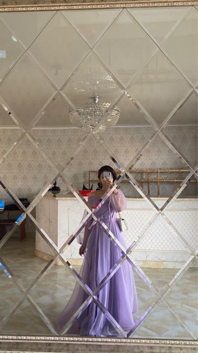 Вечерние платья.