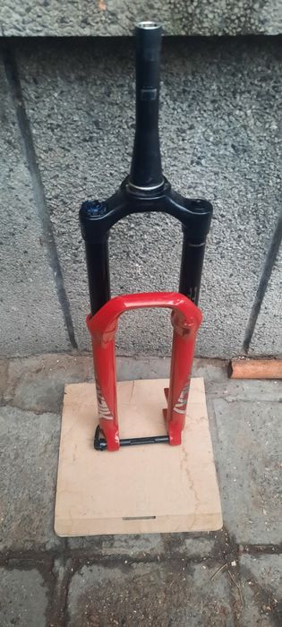 Вилка Rock Shox Lyrik 29"