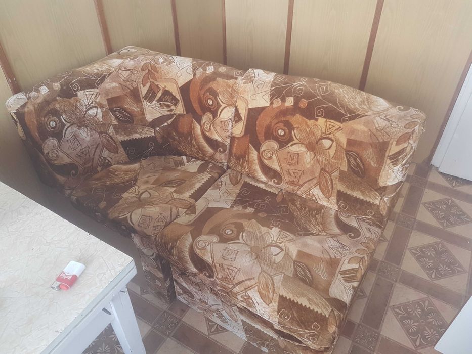 Подарявам мебели