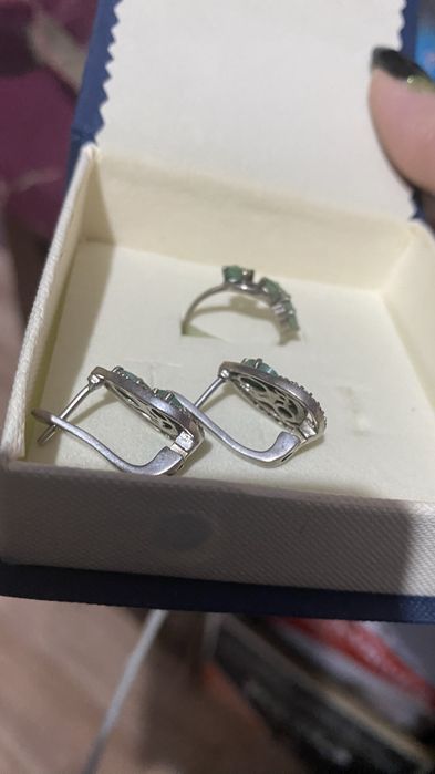 Набор с изумрудами