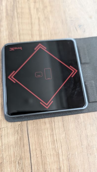 Безжично зарядно 15W