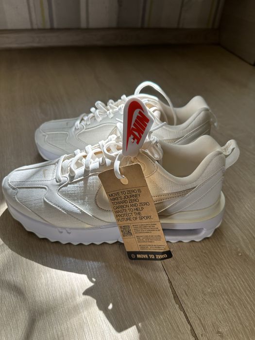 Кроссовки Nike новые