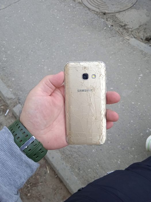 Продам телефон описание