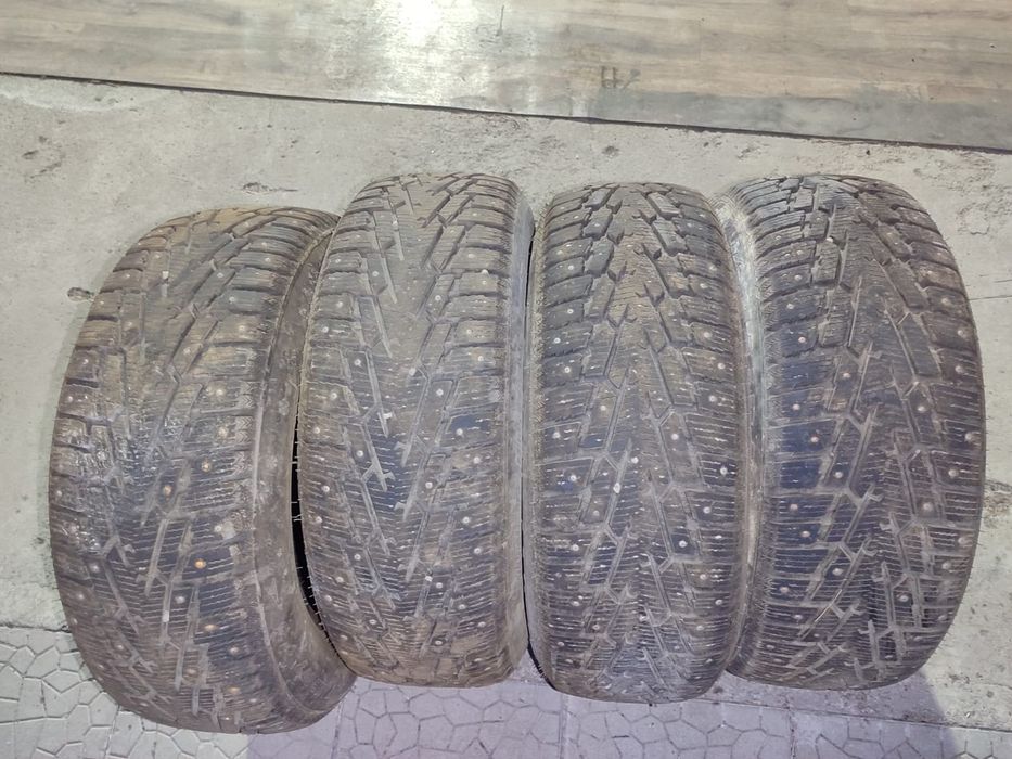 Продам автошины зимние