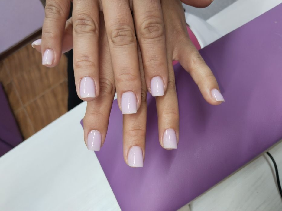 Нужна модель на маникюр с покрытием