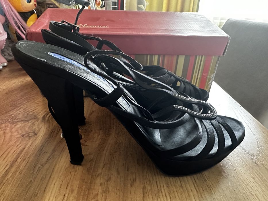 Босоножки итальянские