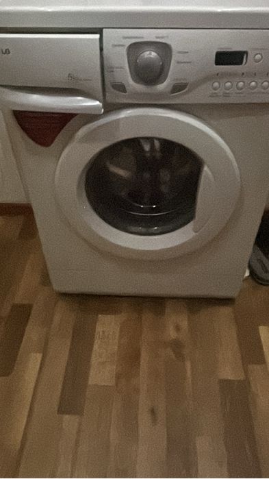 Продам стиральную машинку