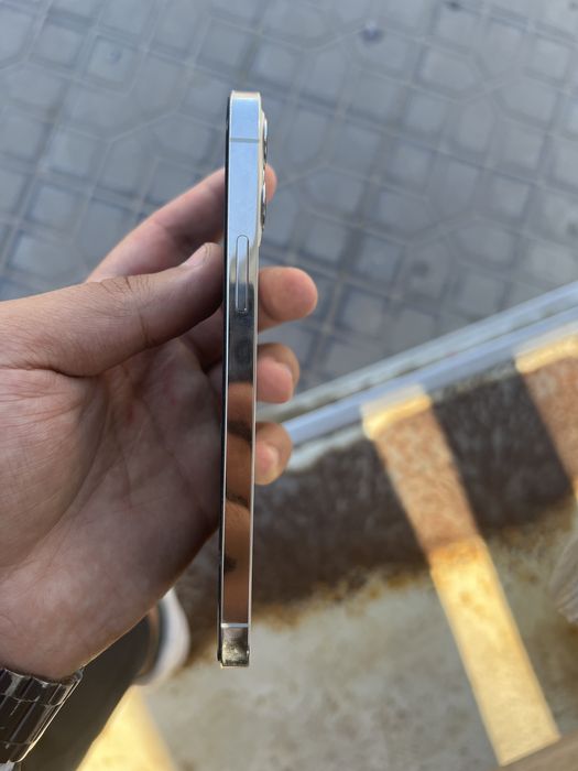 iPhone 12 pro KH/A region