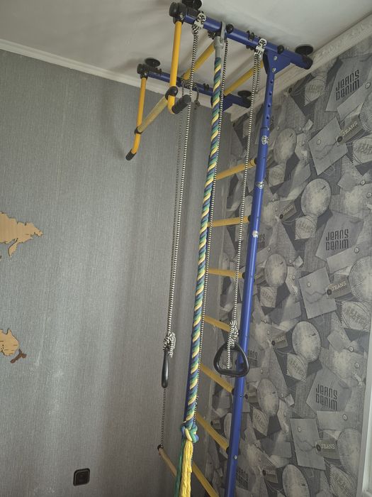 Продам шведский стенку