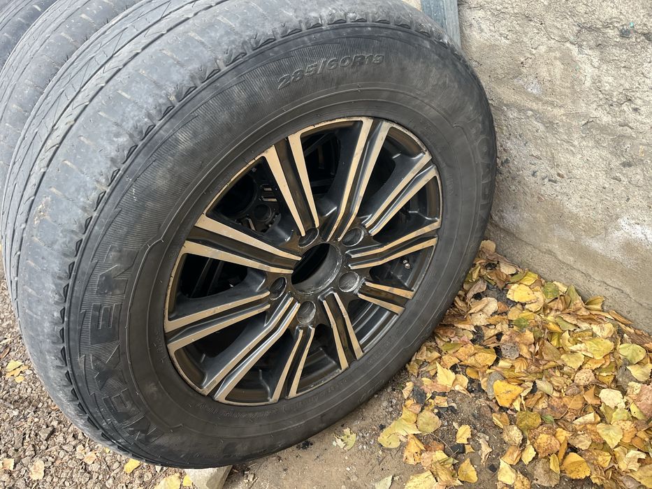 Продам резину 18 (Без дисков)