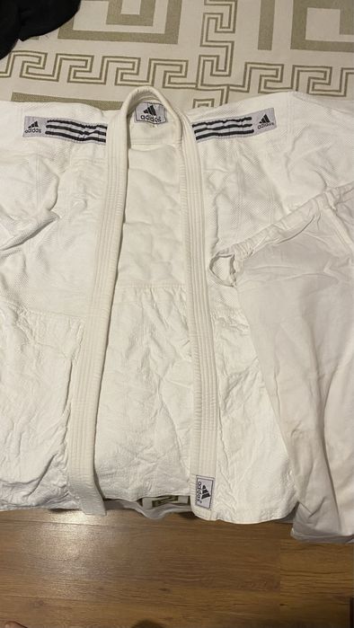 Кимоно каратэ Adidas