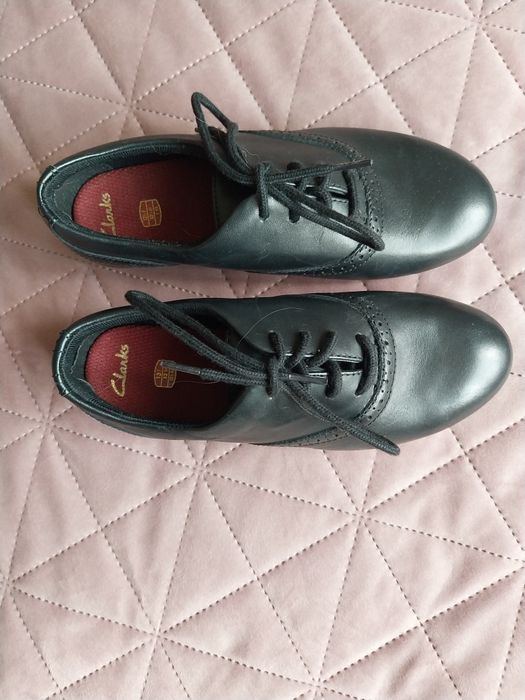 Нови детски обувки Clarks