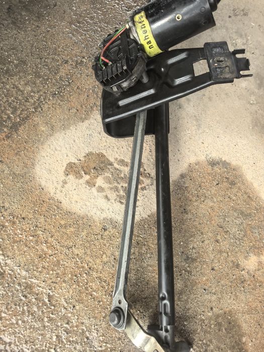 Тропеция дворника ауди