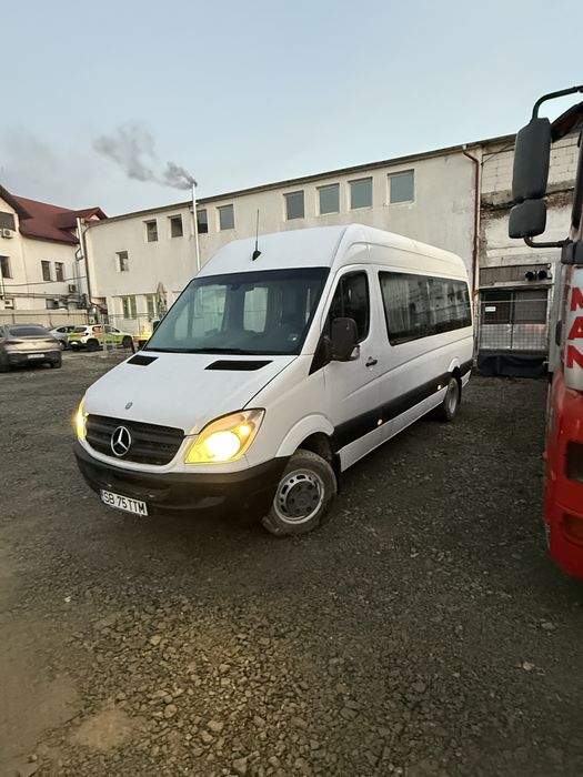 Vand Mercedes Sprinter 15+1 locuri
