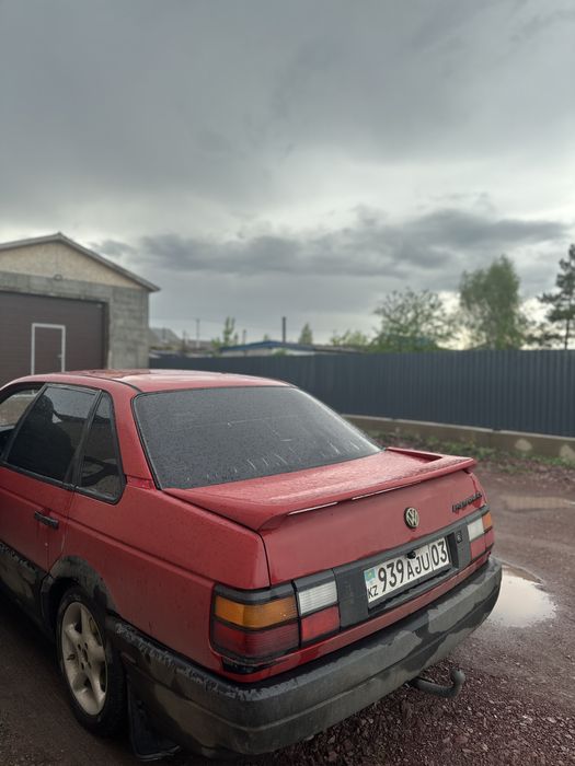 Продам машину пассат б3