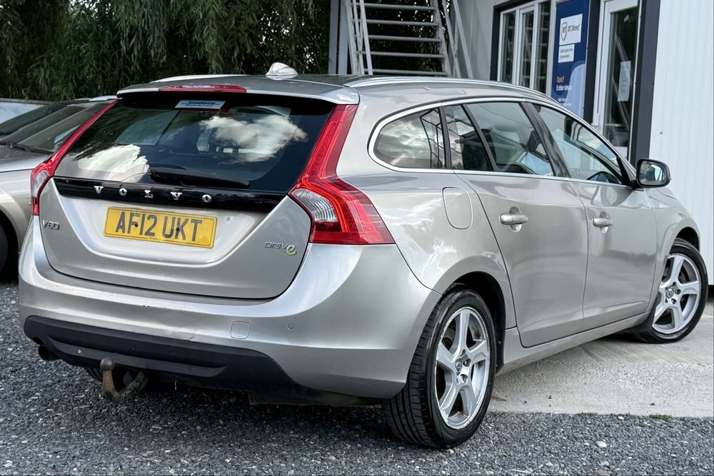 VOLVO V60 2012 — imagine 4
