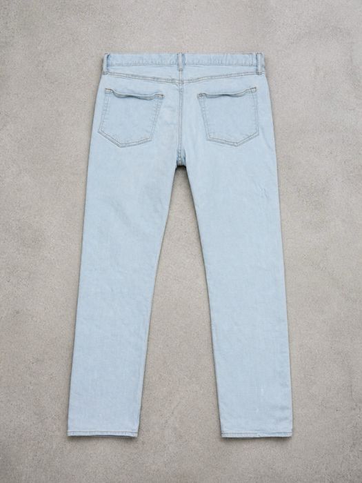 Blugi aproape ca noi slim fit