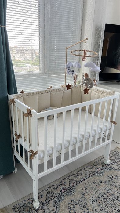 Кроватка детская