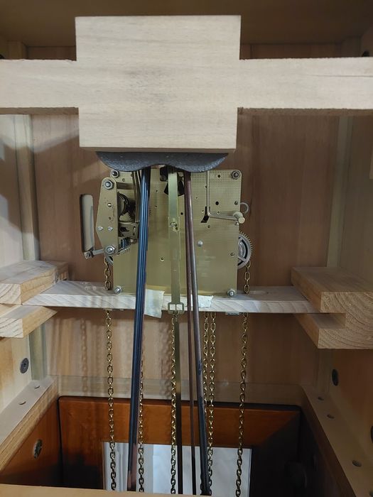 Антикварные  часы Hermle