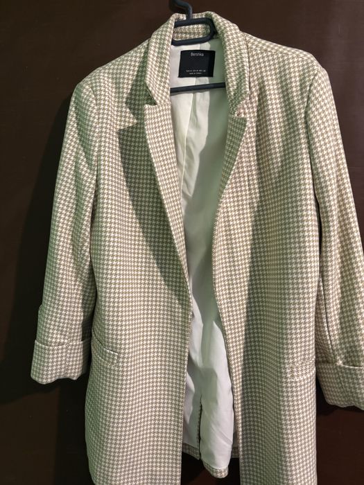 Продавам Блейзер на бершка
