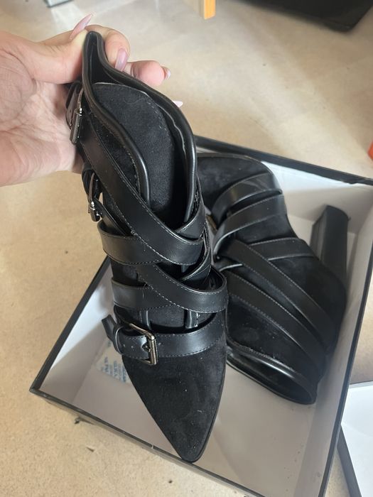 Полусапожки ботильоны