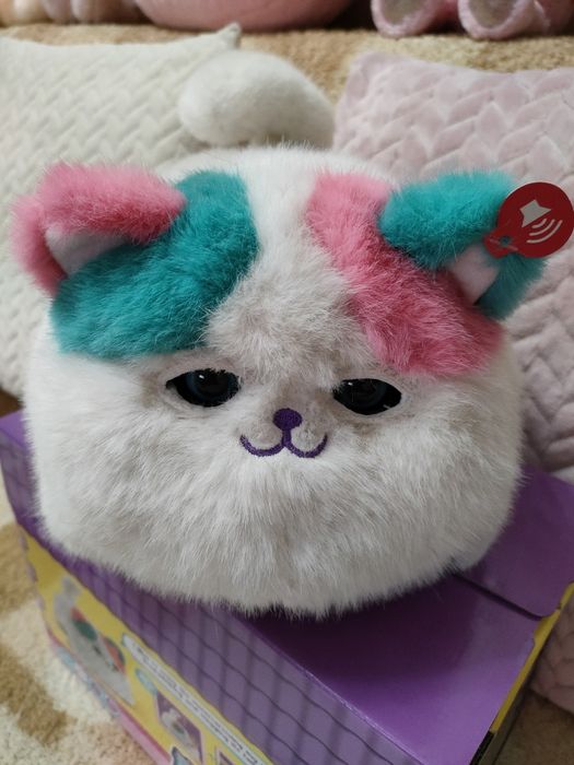 Котик интерактивный.