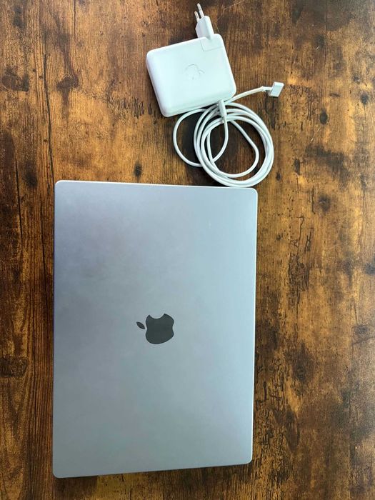Macbook M1 Pro 32GB 16"