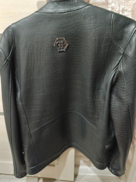 Продам кожаную куртку