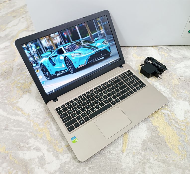 Notebook ASUS FHD качество. Ноутбук.