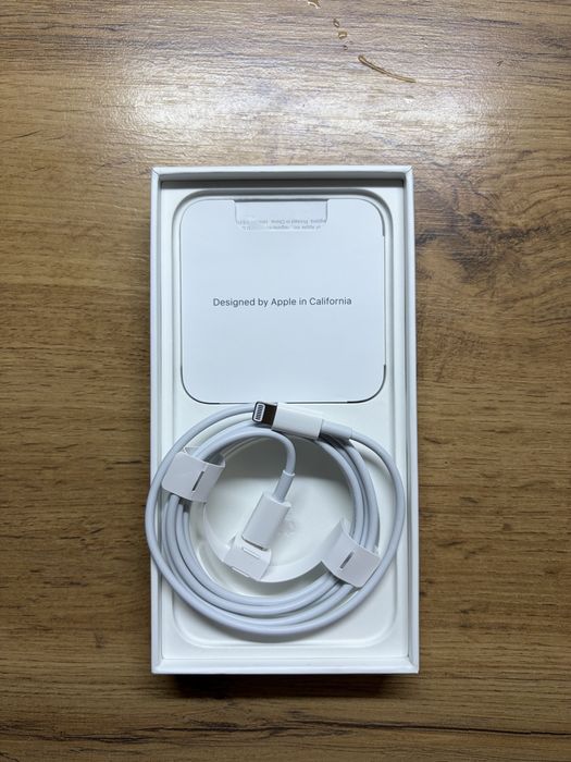 iPhone 13 128 GB Midnight Blue